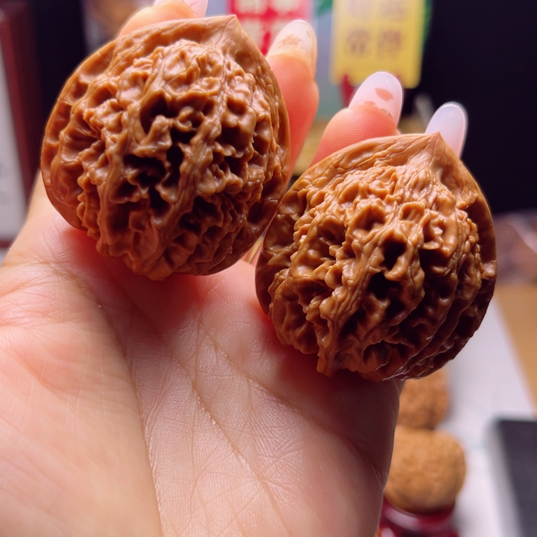 文玩核桃吊坠小众玉麒麟