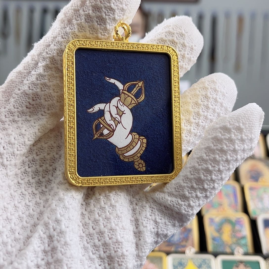 吊坠大势至法器纯手绘 放漏