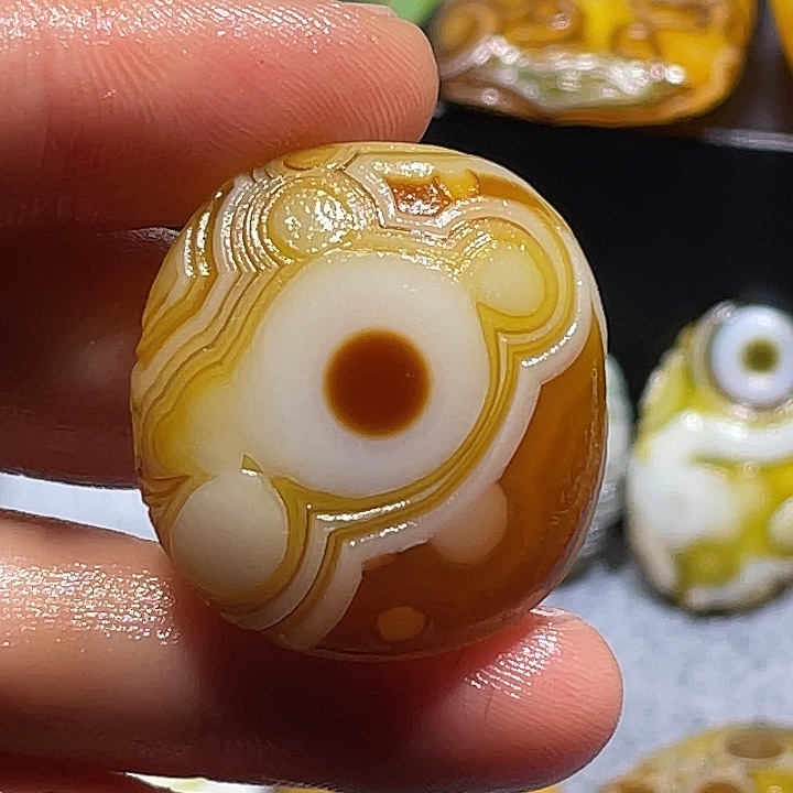 玛瑙/玉髓未镶嵌珠宝奇石