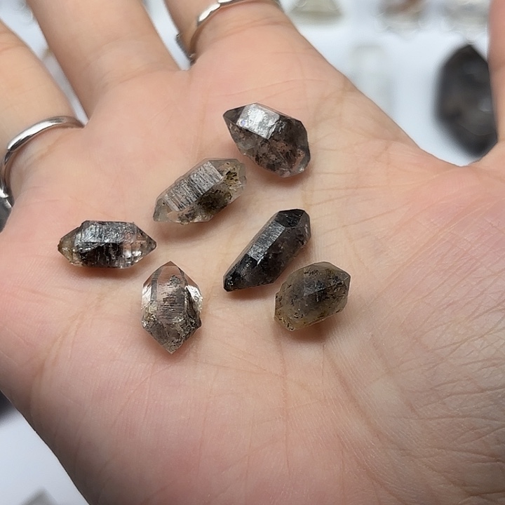 水晶颈饰未镶嵌6颗闪灵钻