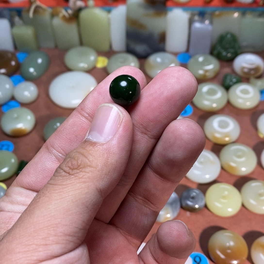 澄***蓝和田玉未镶嵌吊坠(不含链)