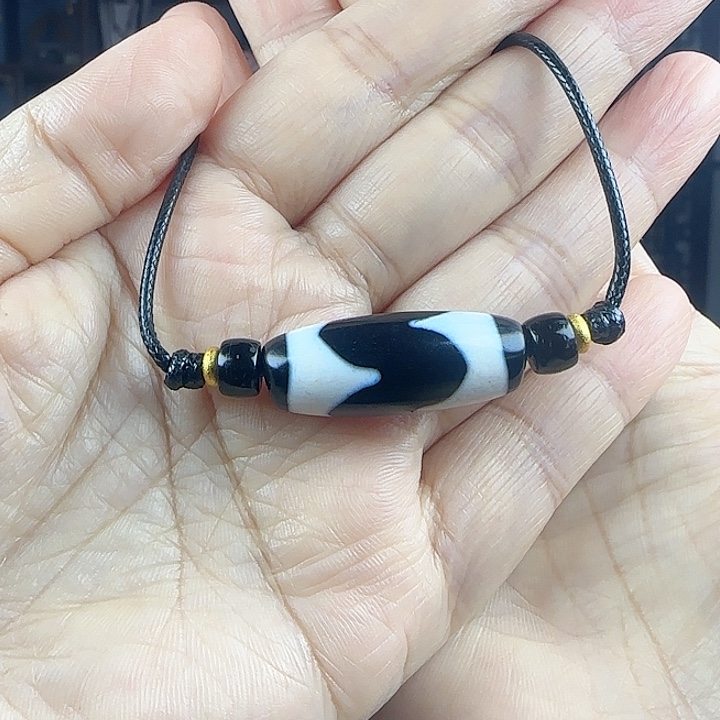 玛瑙/玉髓颈饰合金行运
