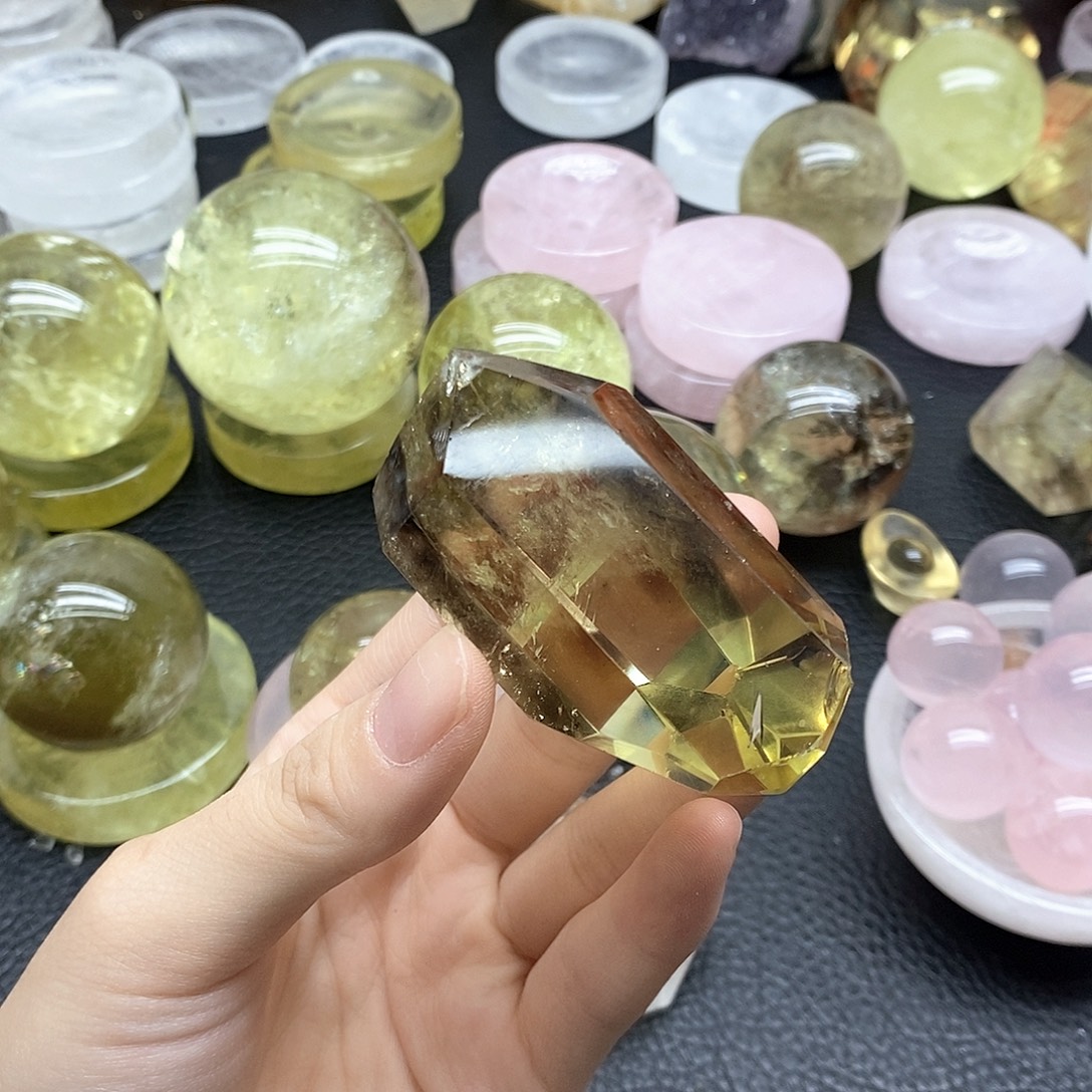 未镶嵌珠宝半成品水晶165水晶石