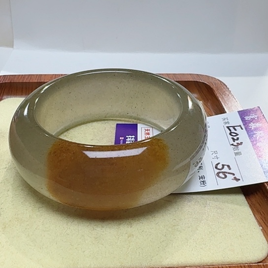 石英质玉手镯未镶嵌唯****姓