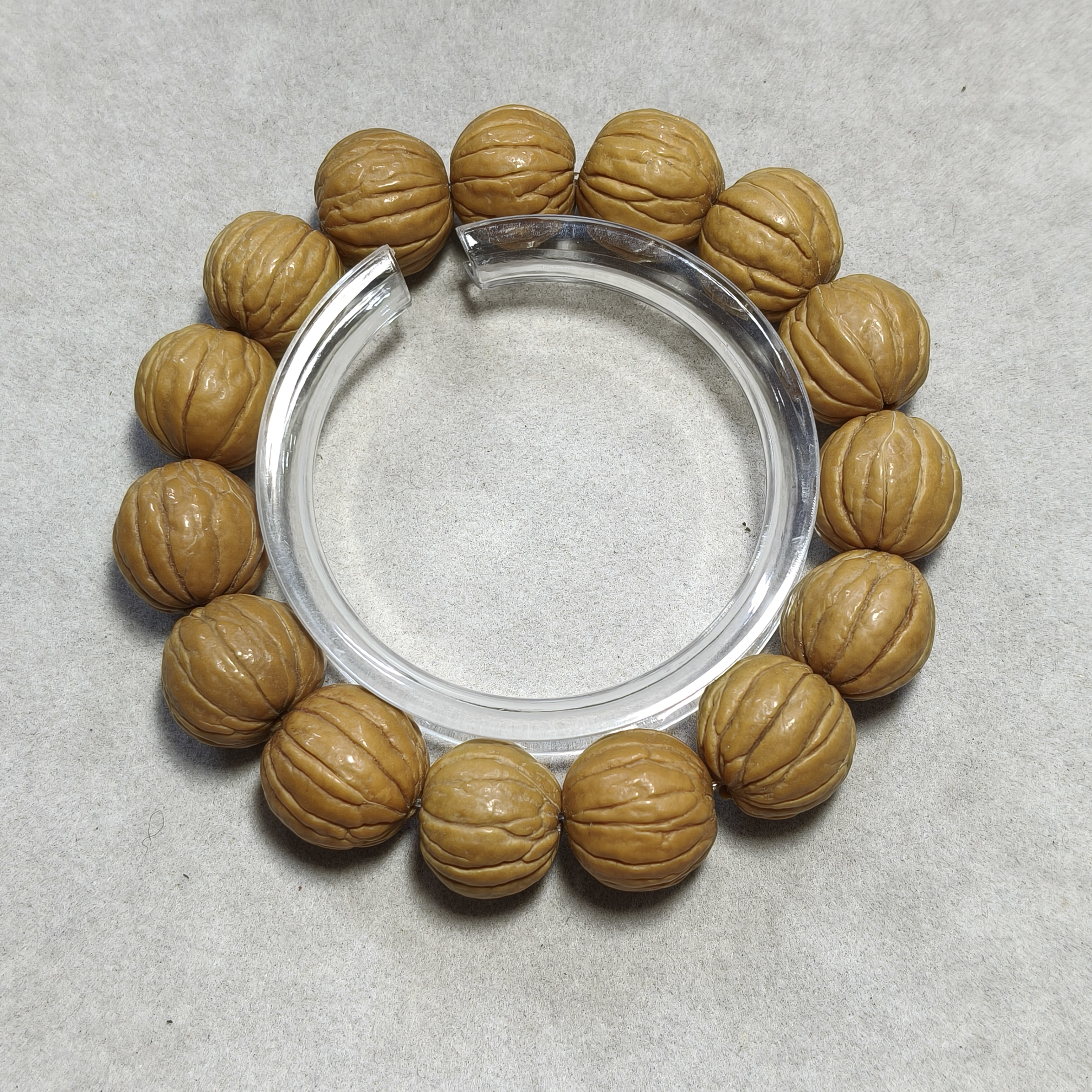 a42 凤羽猴头核桃单圈手串(多样性发其一)