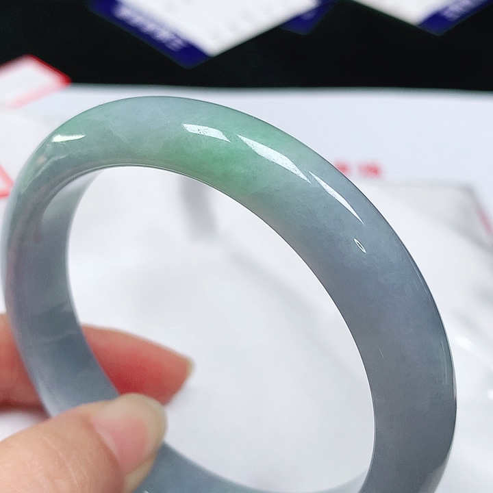 翡翠手镯（圆镯）未镶嵌