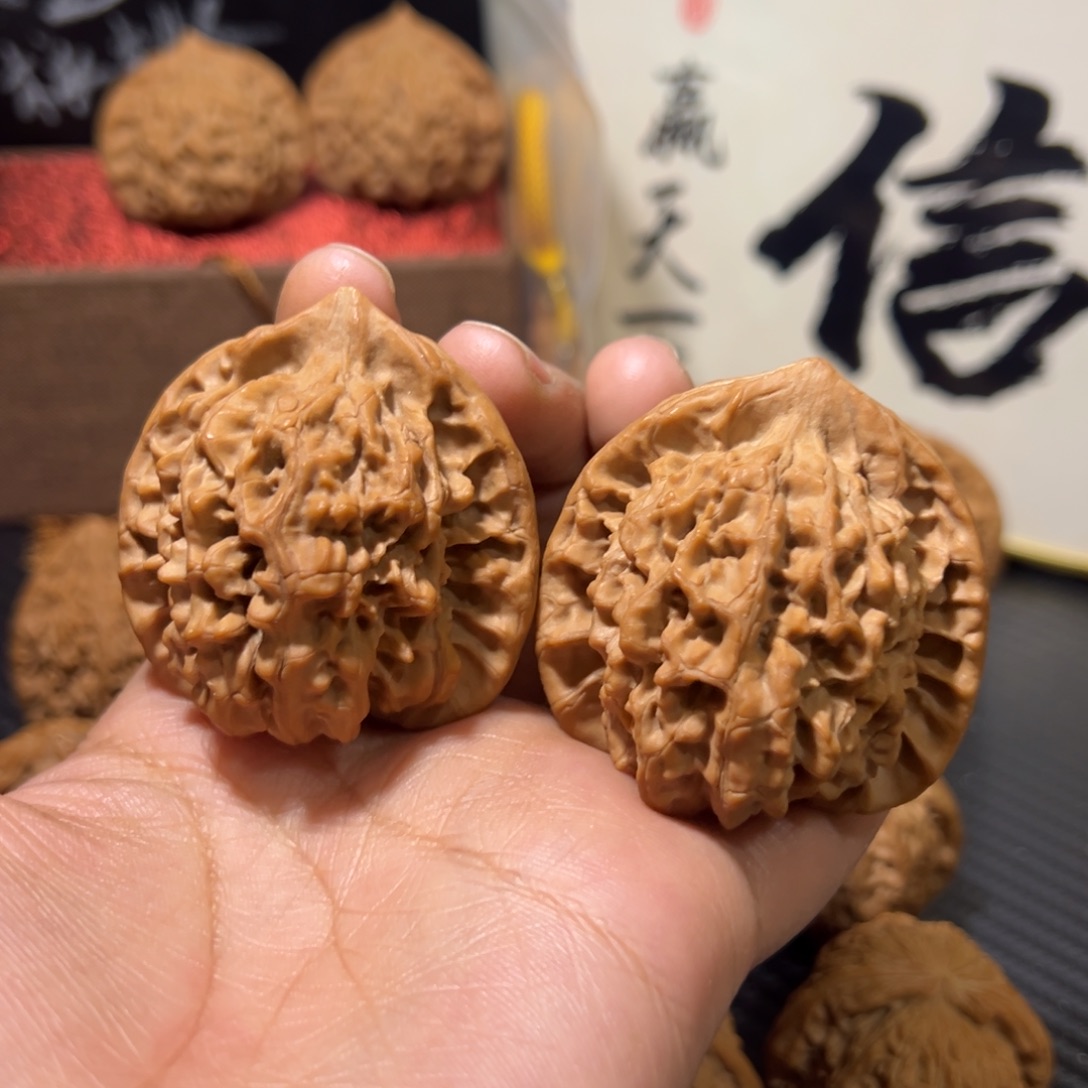 核桃全品无修官帽