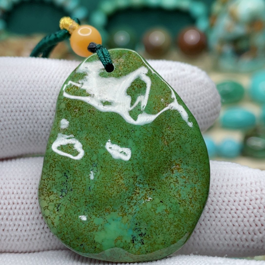 未镶嵌绿松石颈饰