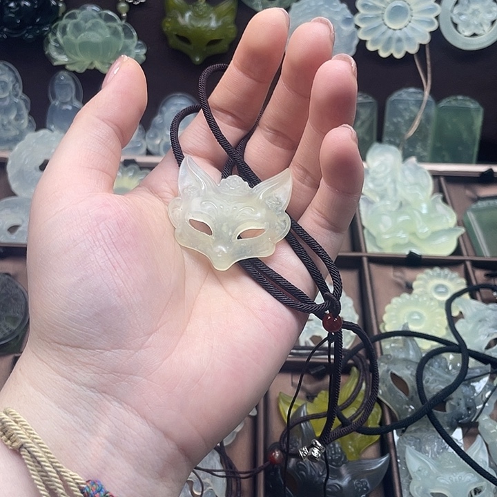 か****未镶嵌岫玉吊坠(赠链)