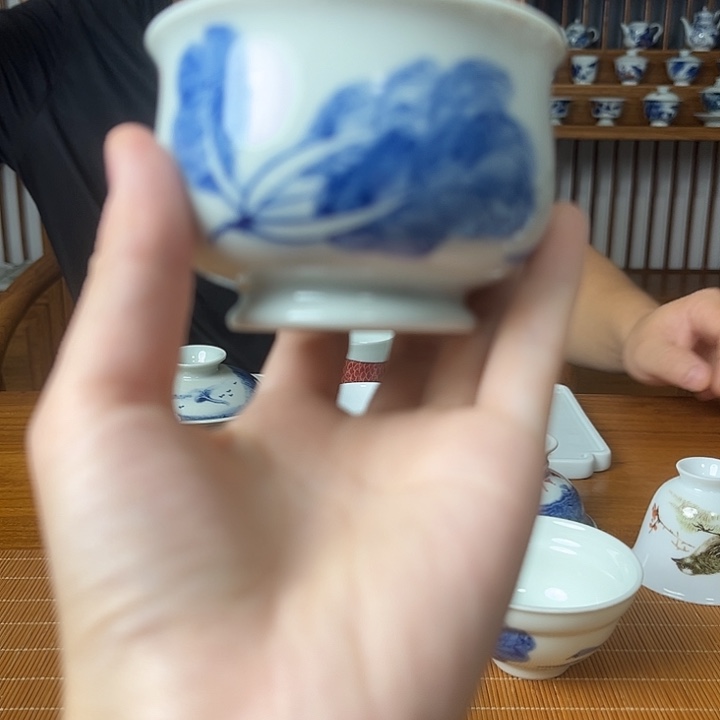 手工制作陶瓷器皿