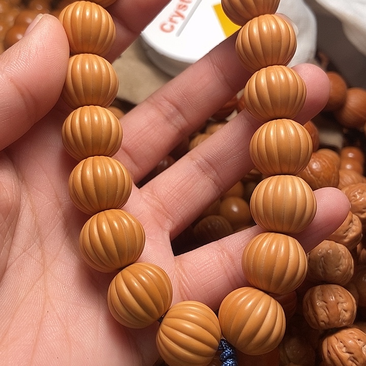 猴头核桃吊坠欧*手持