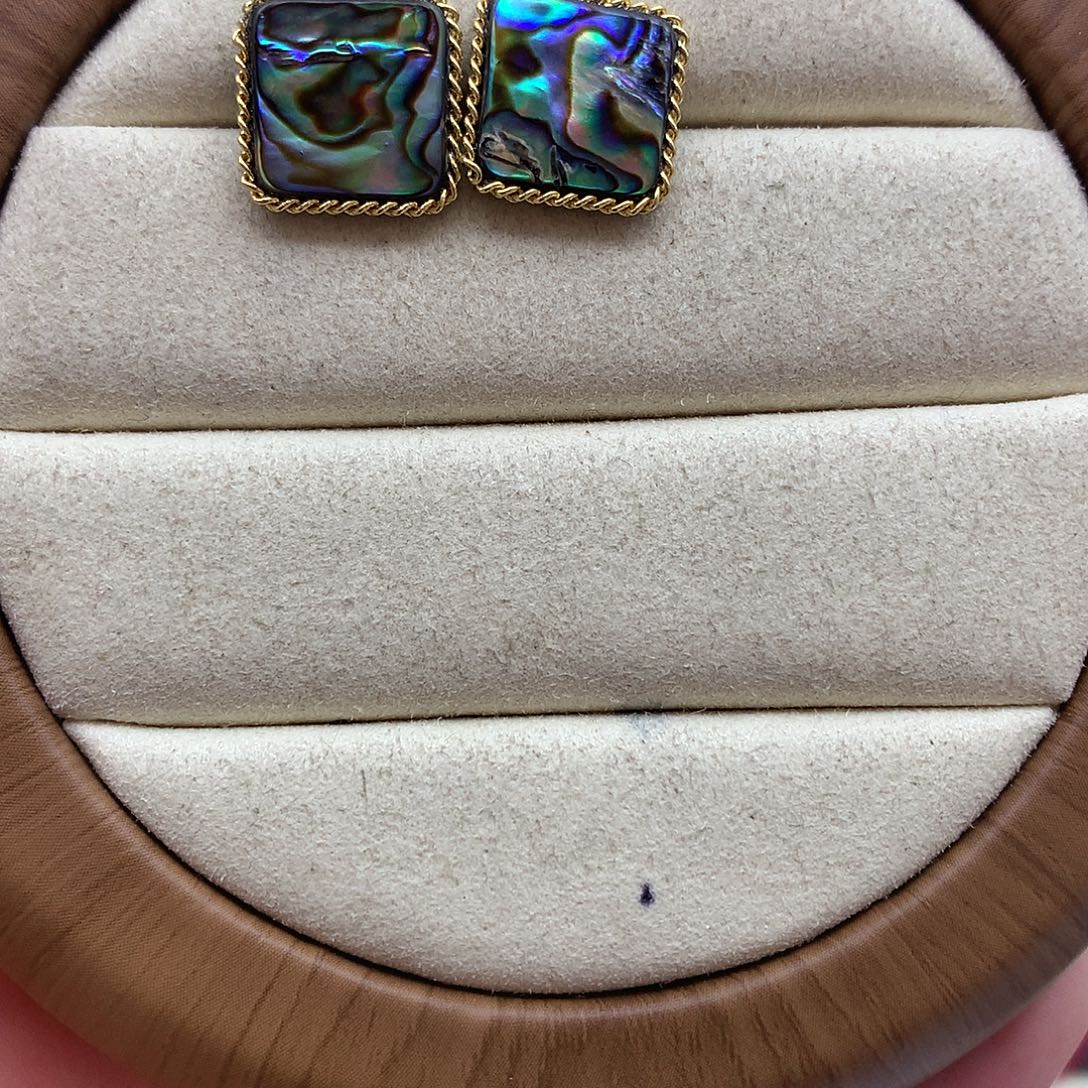 淡水珍珠耳饰未镶嵌