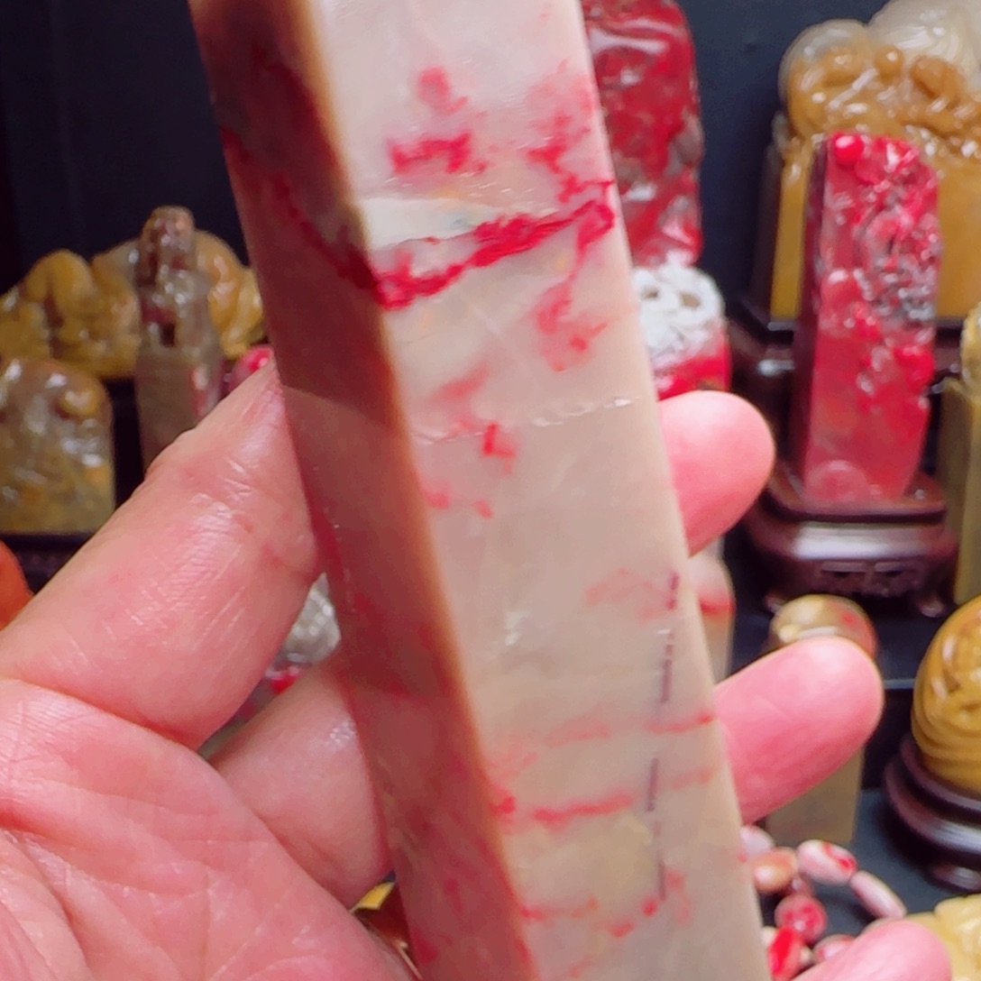 昌化石昌化鸡血石