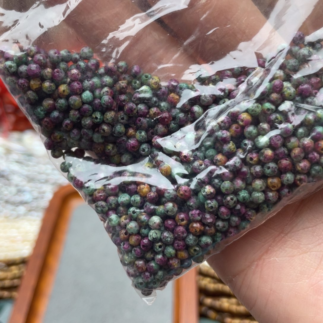 玛瑙/玉髓未镶嵌珠宝半成品花绿宝打包散珠卡3