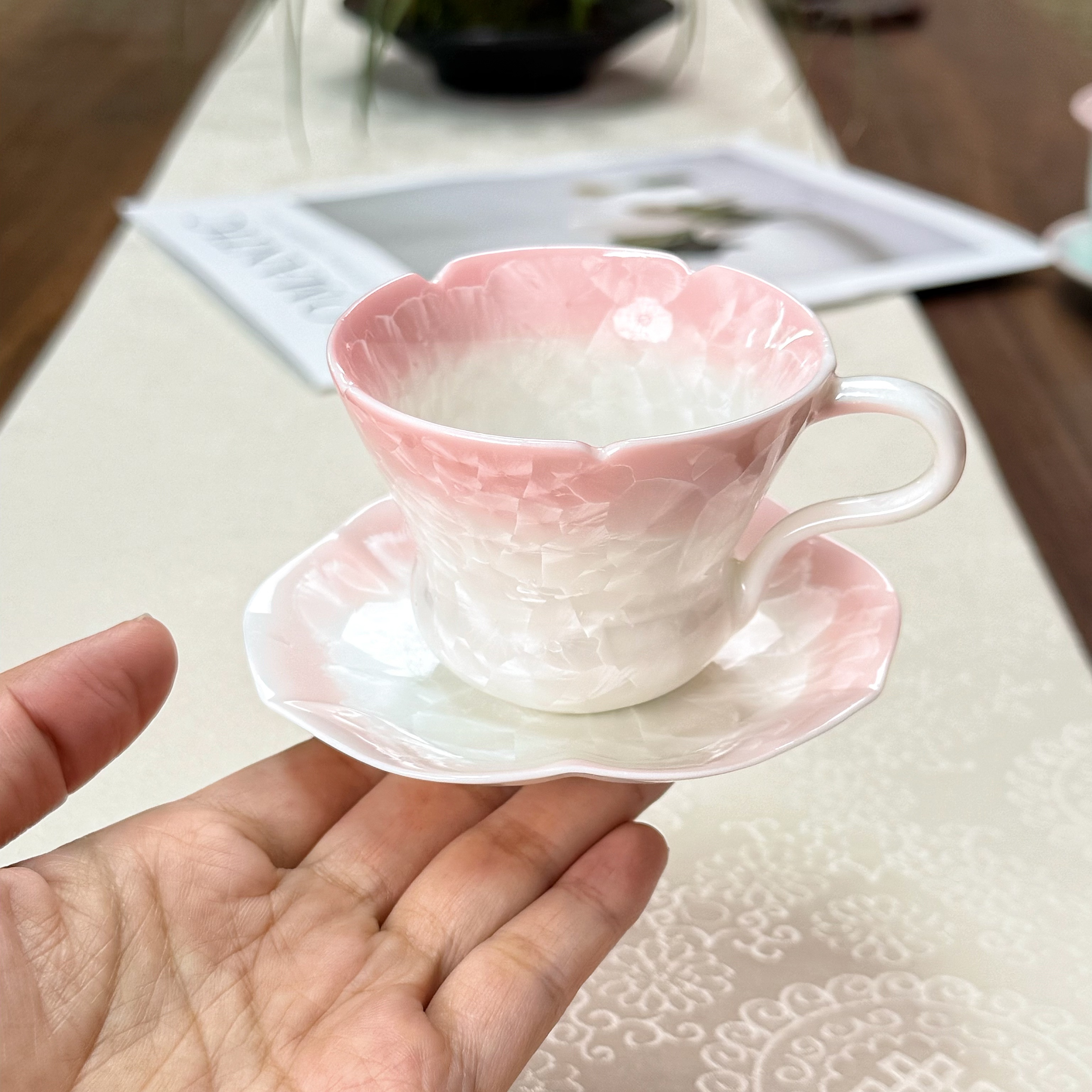 茶颜舍结晶釉渐变粉主人杯咖啡杯陶瓷杯碟套装高颜值伴手礼水杯