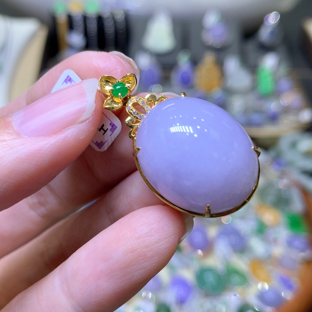 【闪购商品】翡翠颈饰18K金镶嵌翡翠吊坠项链