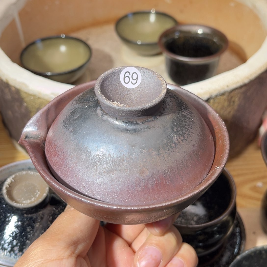 茶盏义兴龙窑坚持真柴