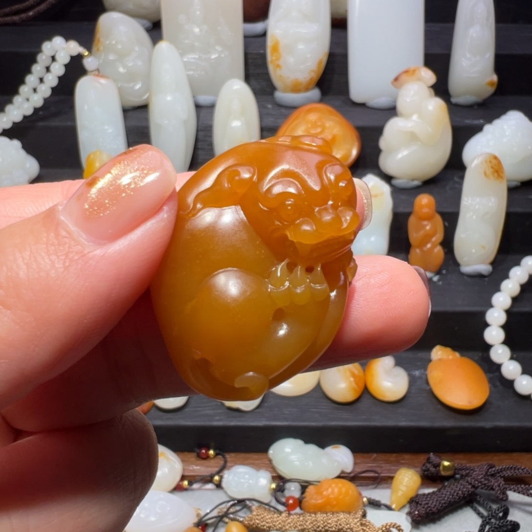 和田玉颈饰未镶嵌