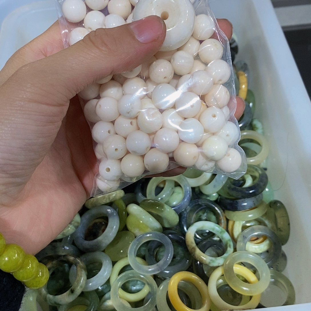 蛇纹石玉未镶嵌其他82