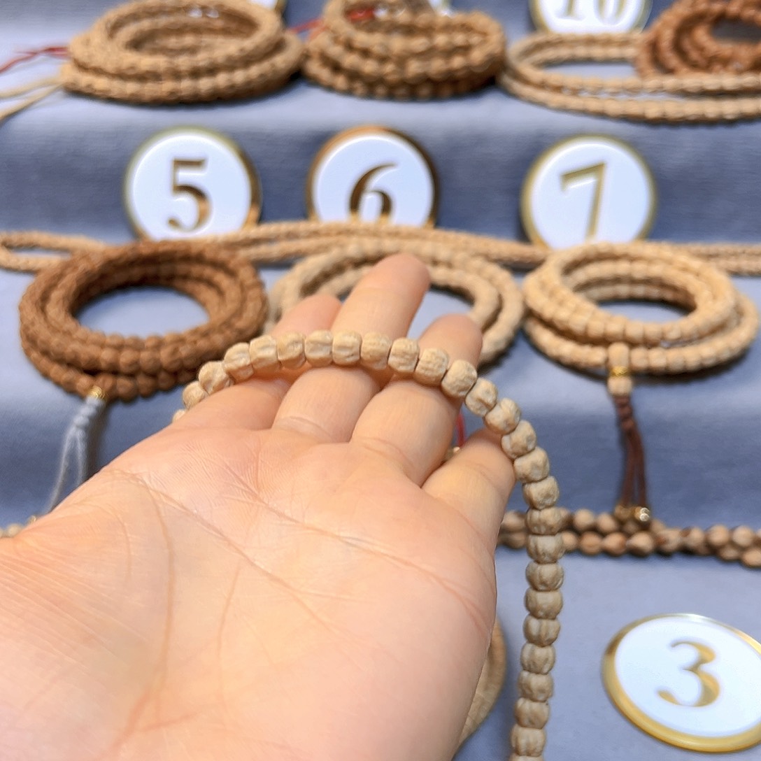 柏香籽/百香籽手串小*亮