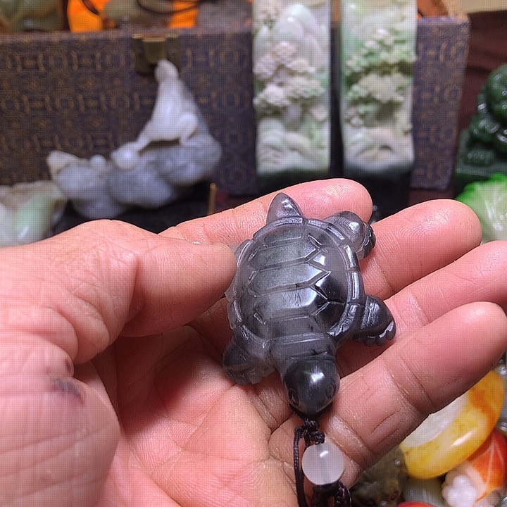 颈饰未镶嵌和田玉（糖玉）爱**生