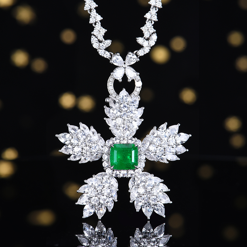 主石1.46克拉 GRC认证  18K金 天然祖母绿吊坠