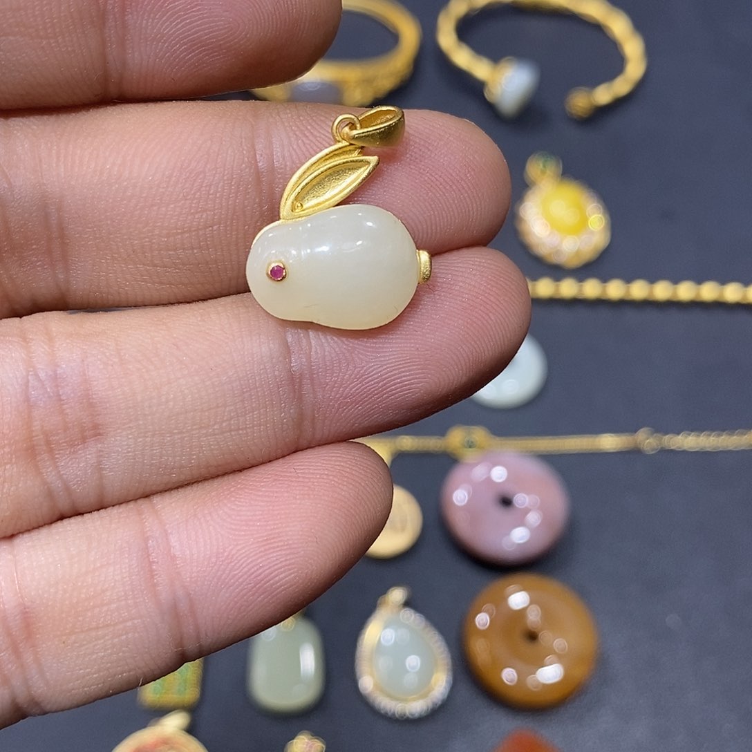 和田玉银S925镀金镶嵌颈饰