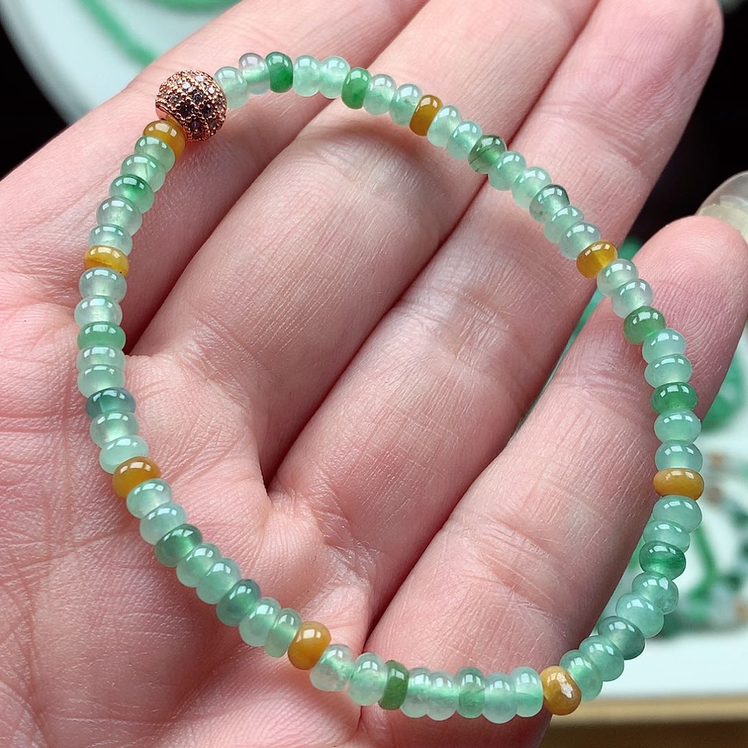 未镶嵌翡翠手链翡翠
