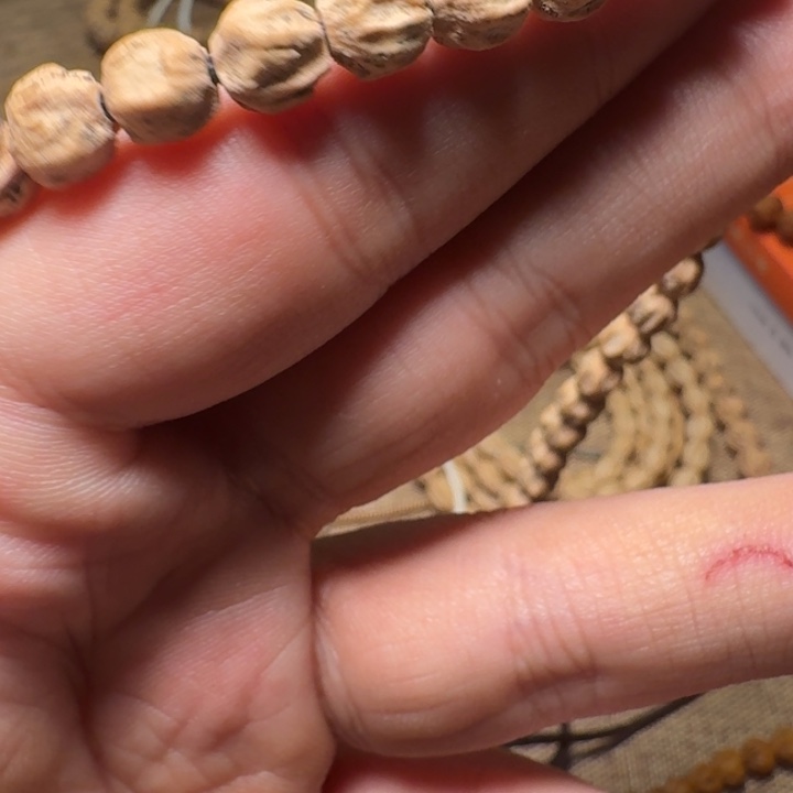 W***H柏香籽/百香籽吊坠