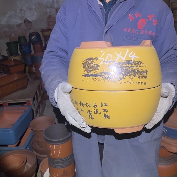 紫砂紫砂花盆和小