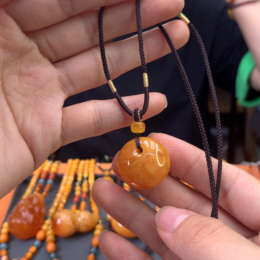 蜜蜡颈饰未镶嵌天然