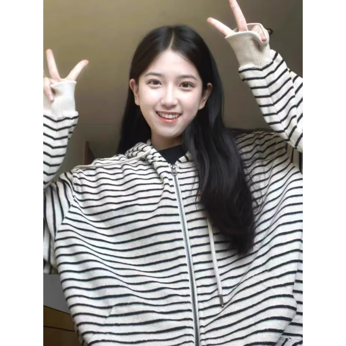 羊羊韩系慵懒风撞色条纹连帽卫衣开衫女秋季高级感oversize外套