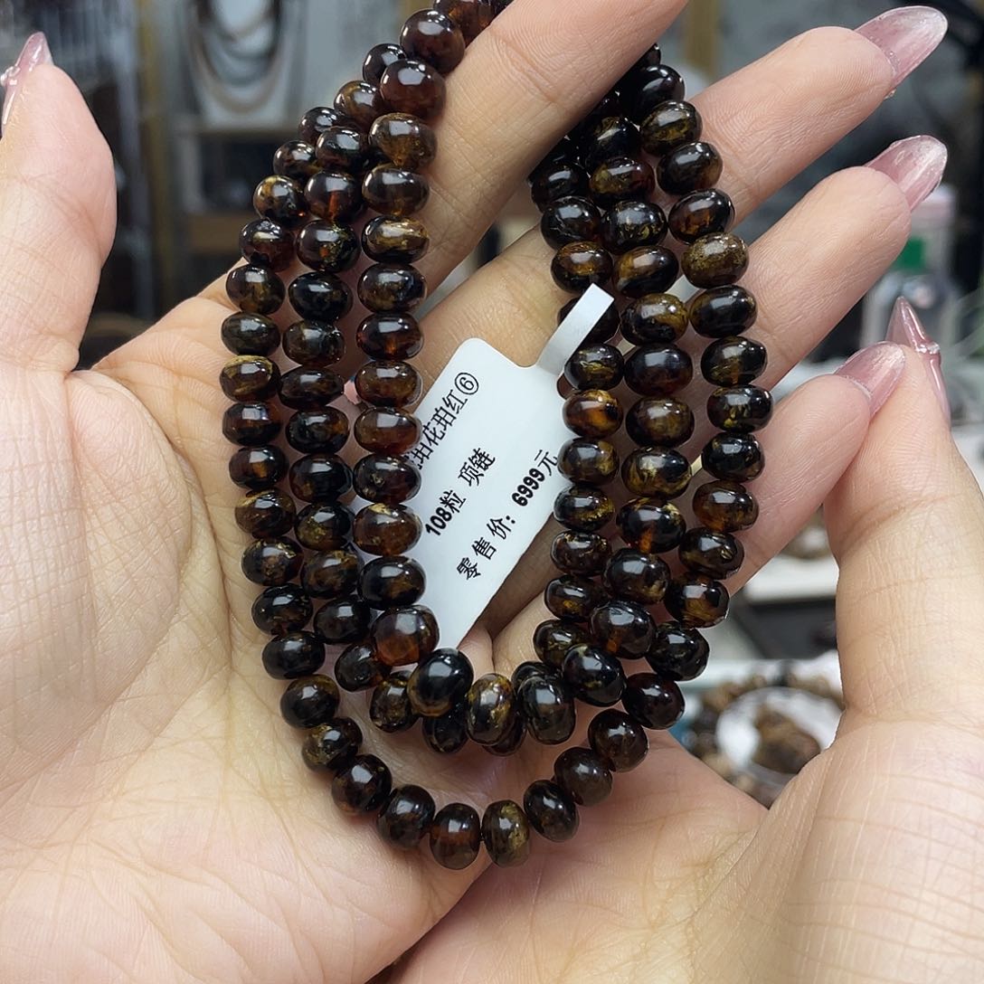 琥珀裸石未镶嵌抚顺琥珀7+黑花