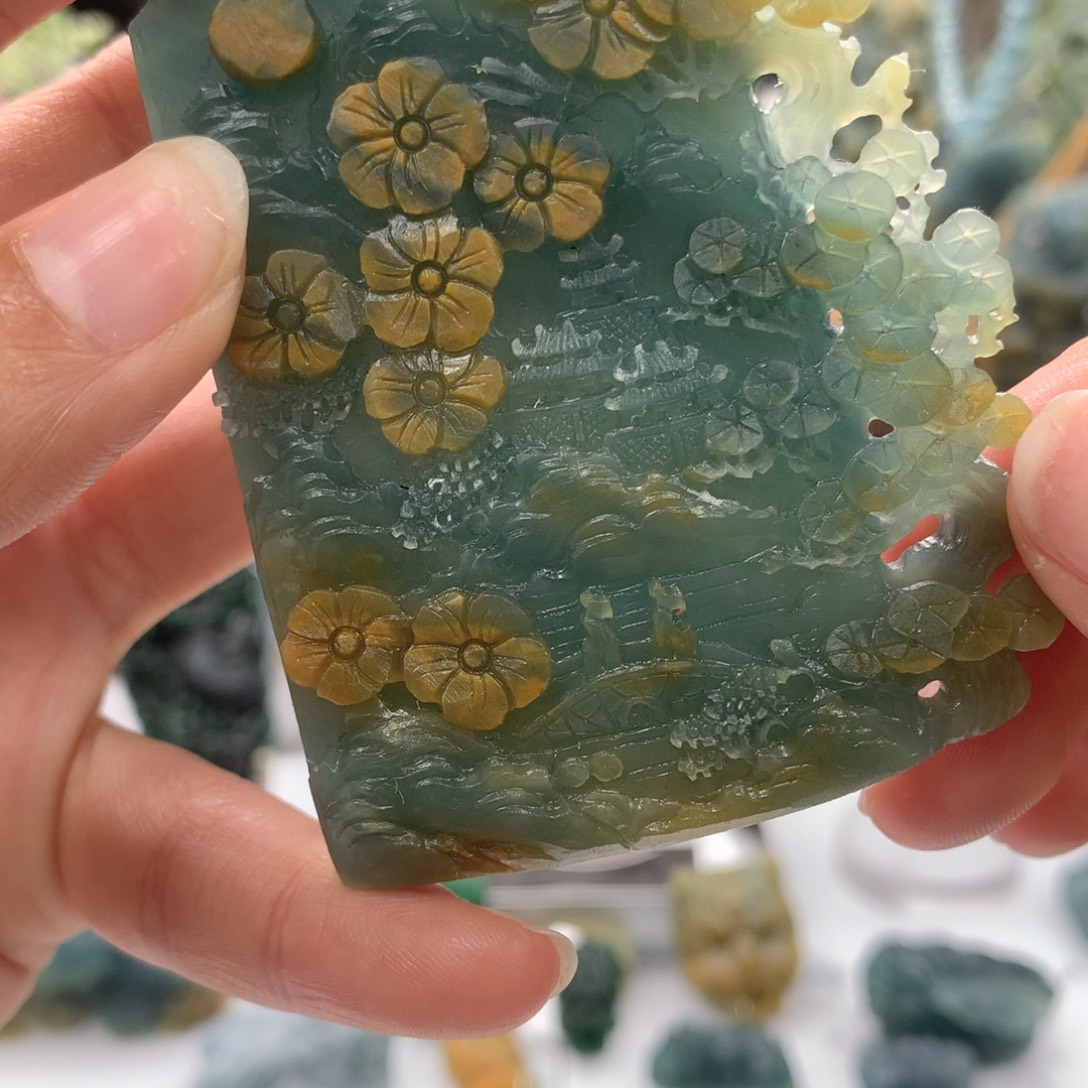 l***y定制翡翠未镶嵌毛货不退不换