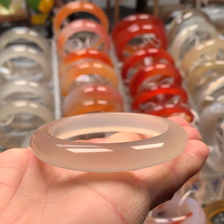 玛瑙/玉髓未镶嵌手镯