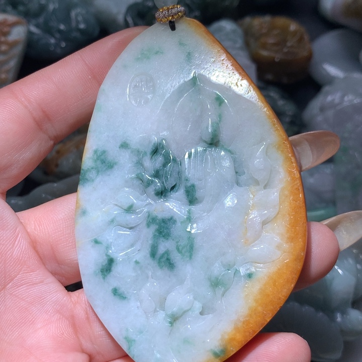 翡翠未镶嵌颈饰保真天然A货翡翠