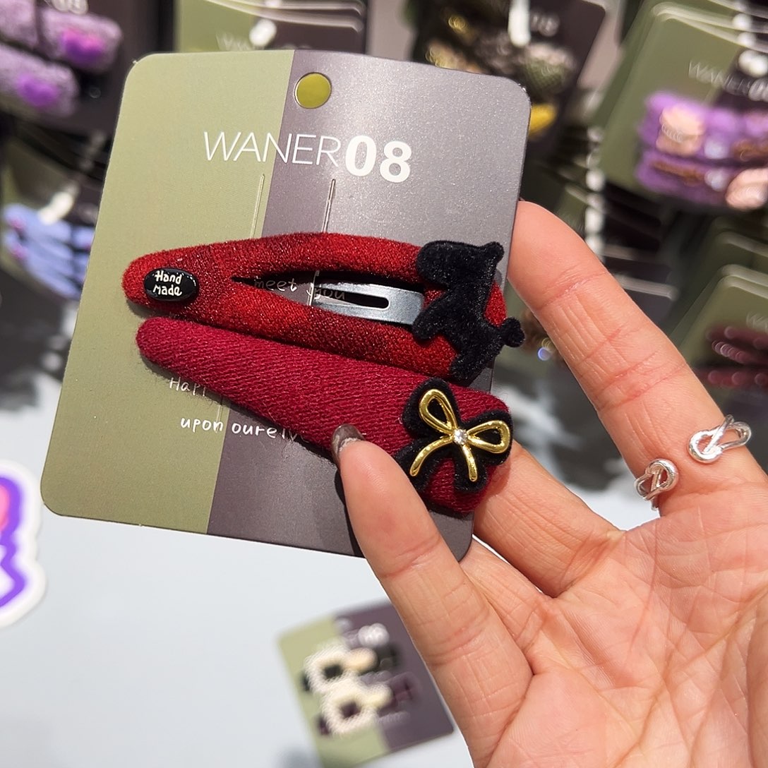 皮质非金属红色小马拜拜