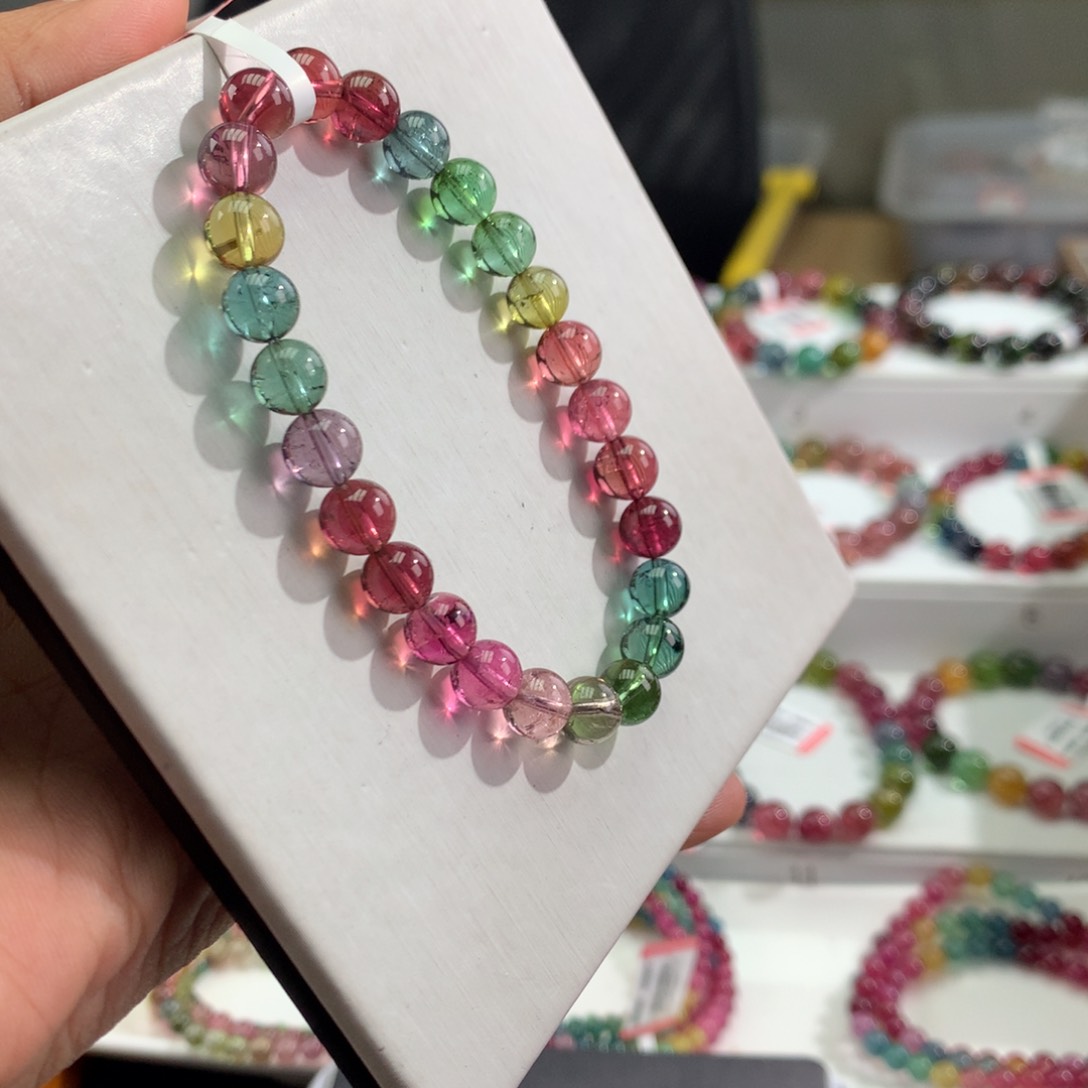 碧玺手链未镶嵌    7mm。   