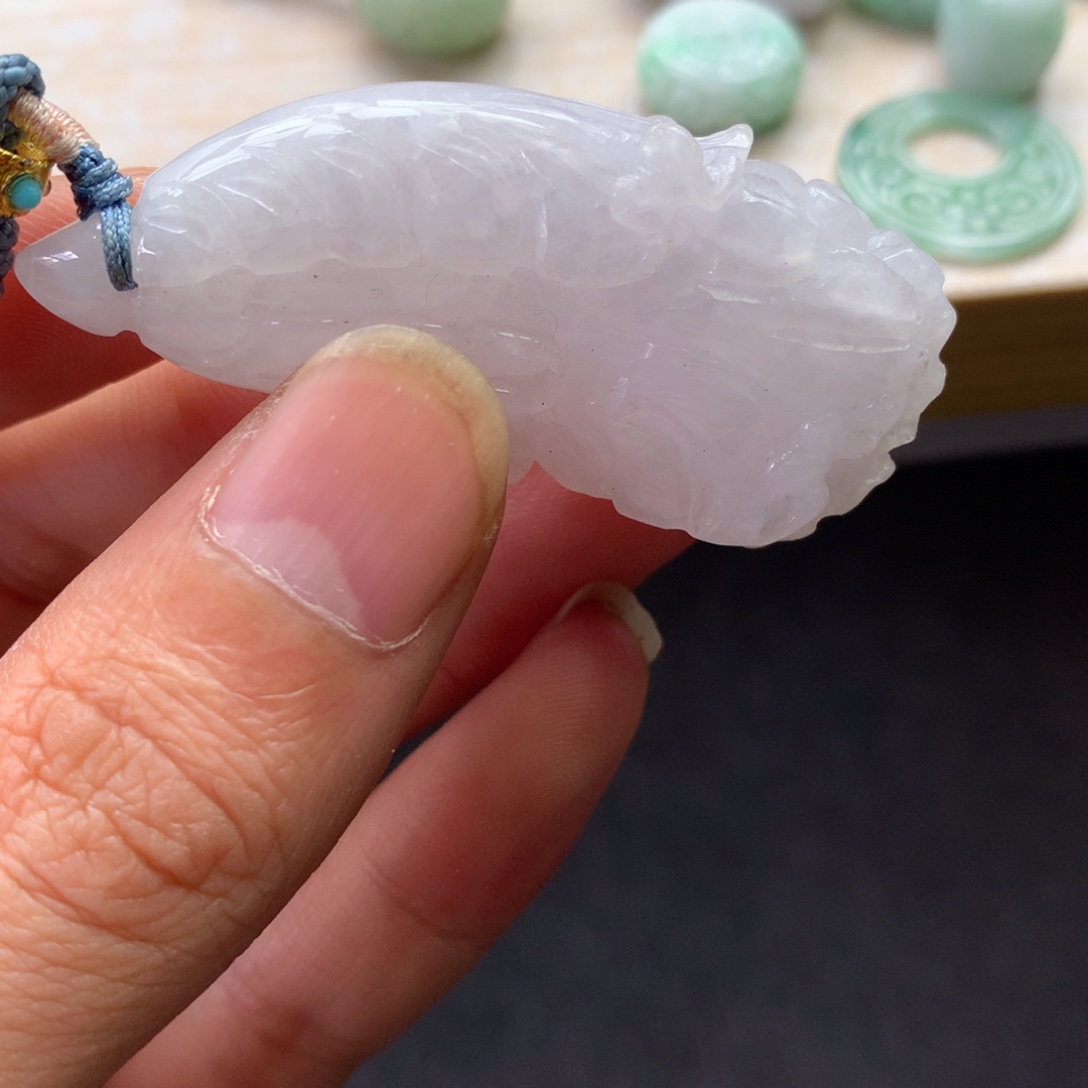 翡翠未镶嵌颈饰吊坠