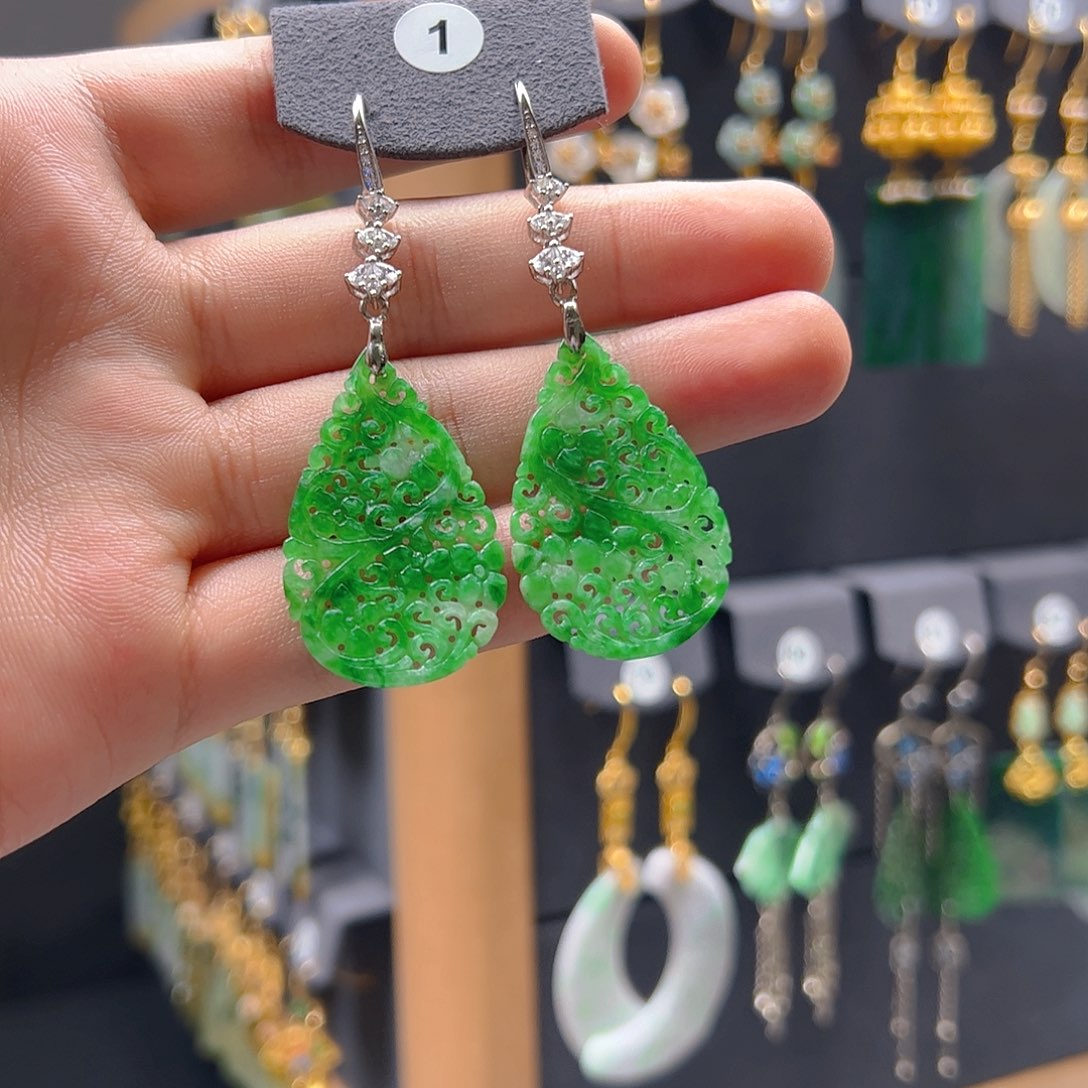 未镶嵌翡翠耳饰小*草翡翠