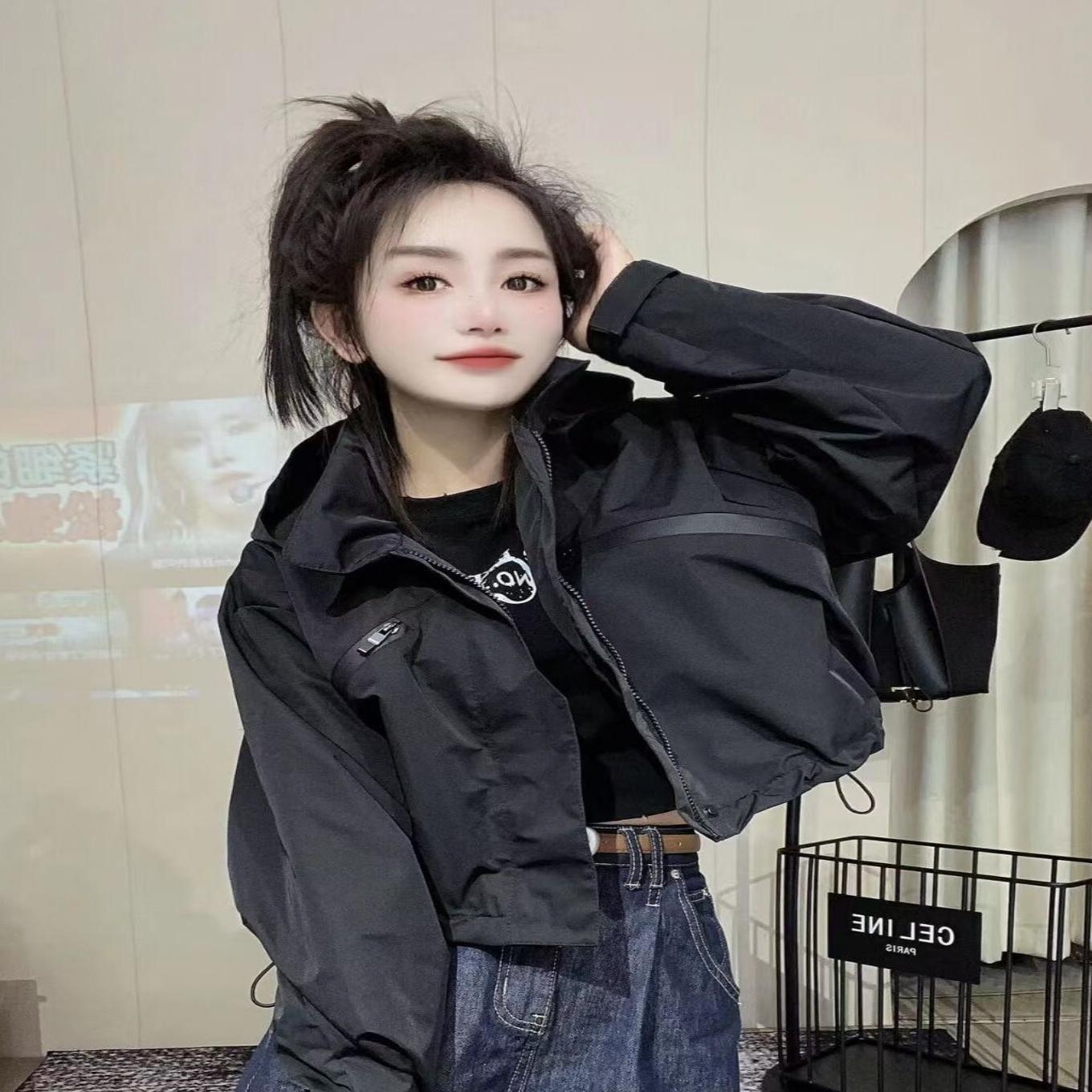 短款外套女长袖2025新款韩版设计感宽松休闲冲锋衣显瘦上衣棒球服