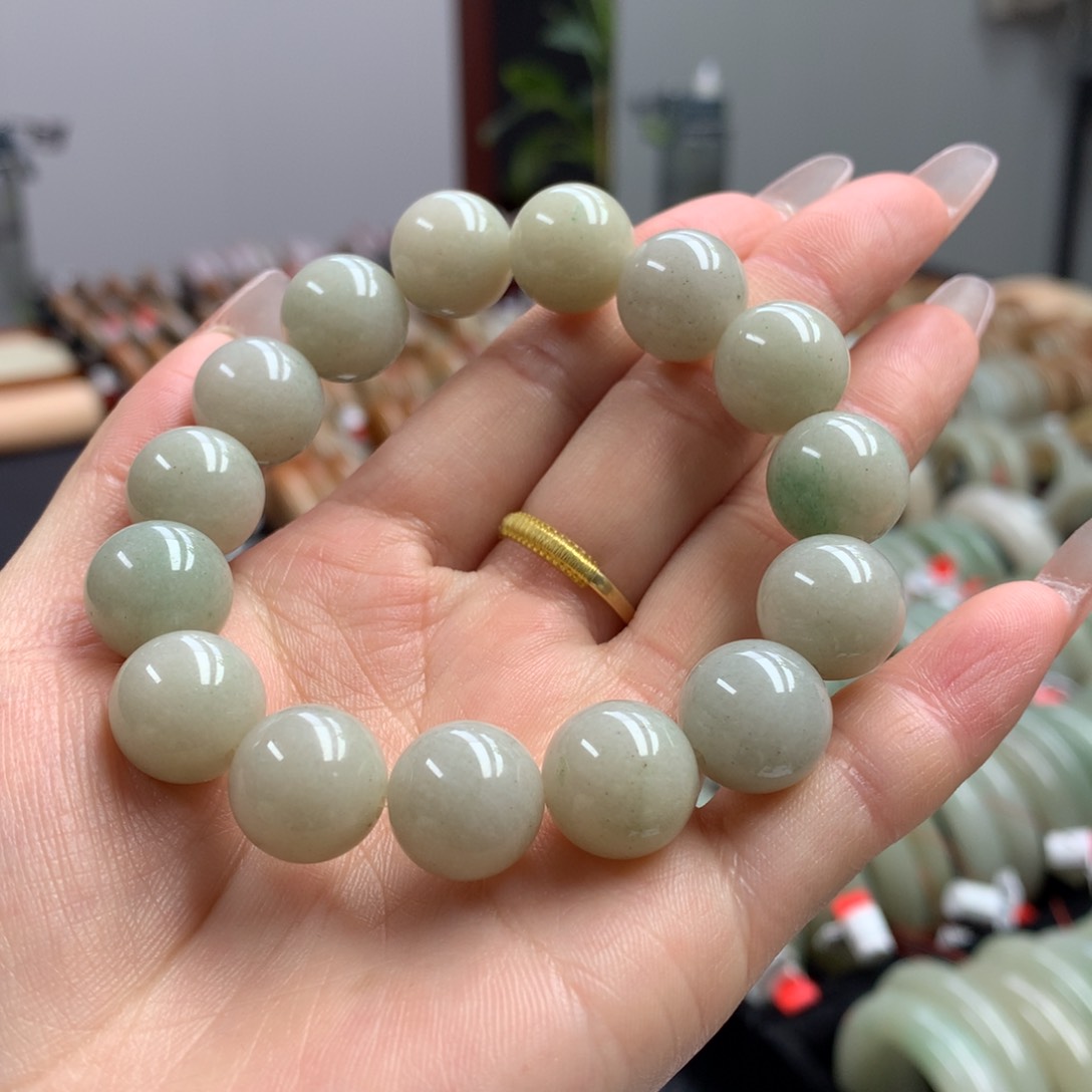 石英质玉未镶嵌串