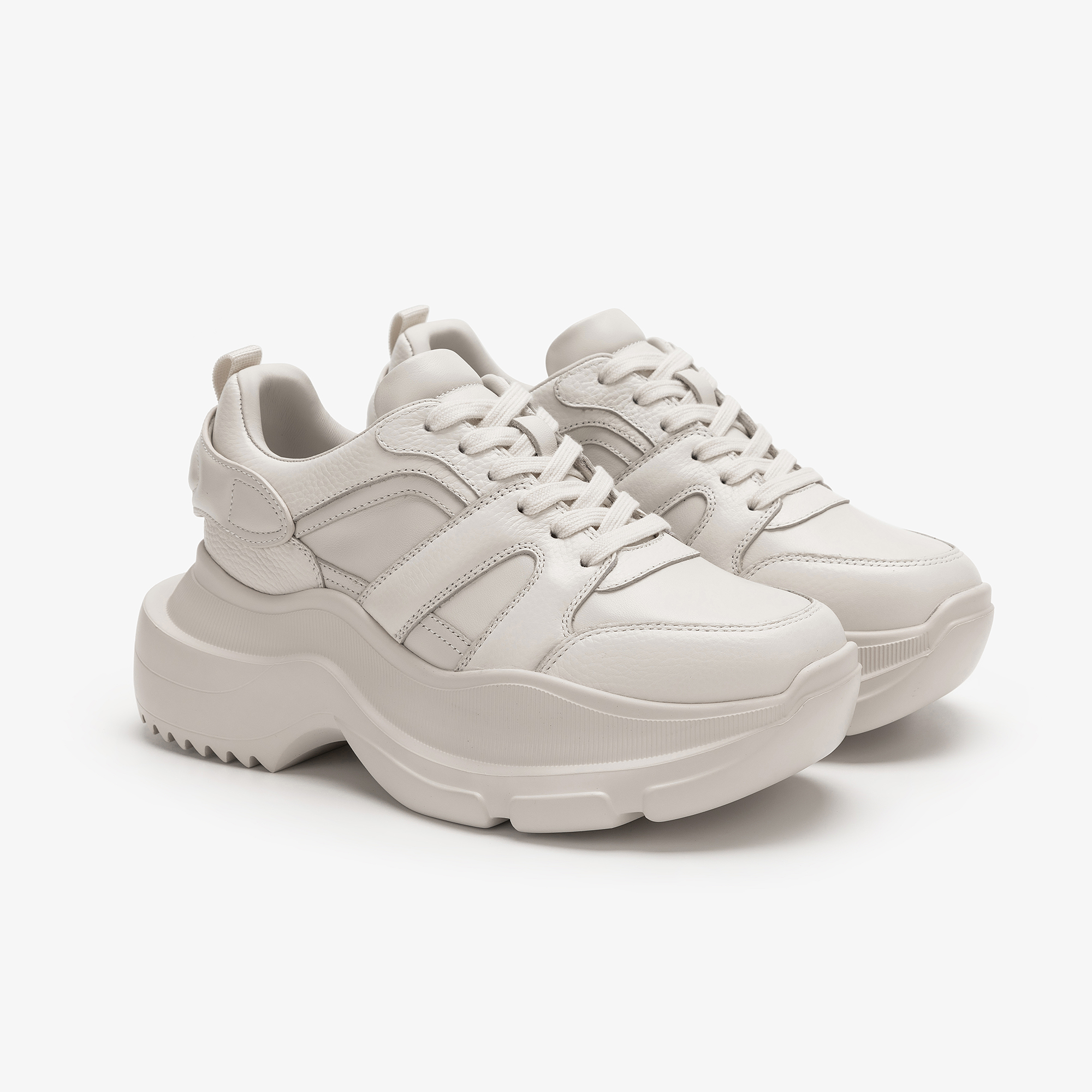 时尚休闲鞋女士高端白色轻便时尚百搭舒适增高系带厚底真皮小白鞋