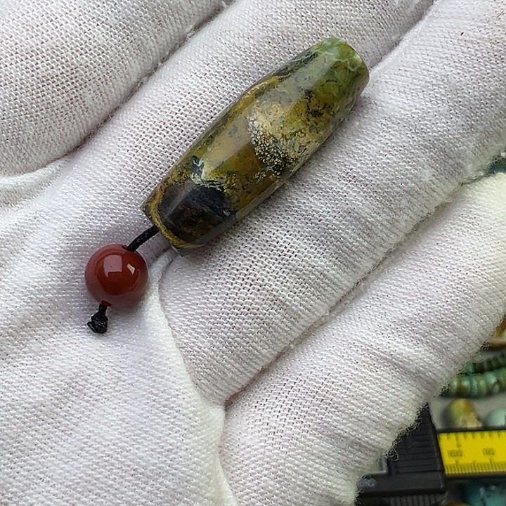 南红玛瑙未镶嵌珠宝奇石