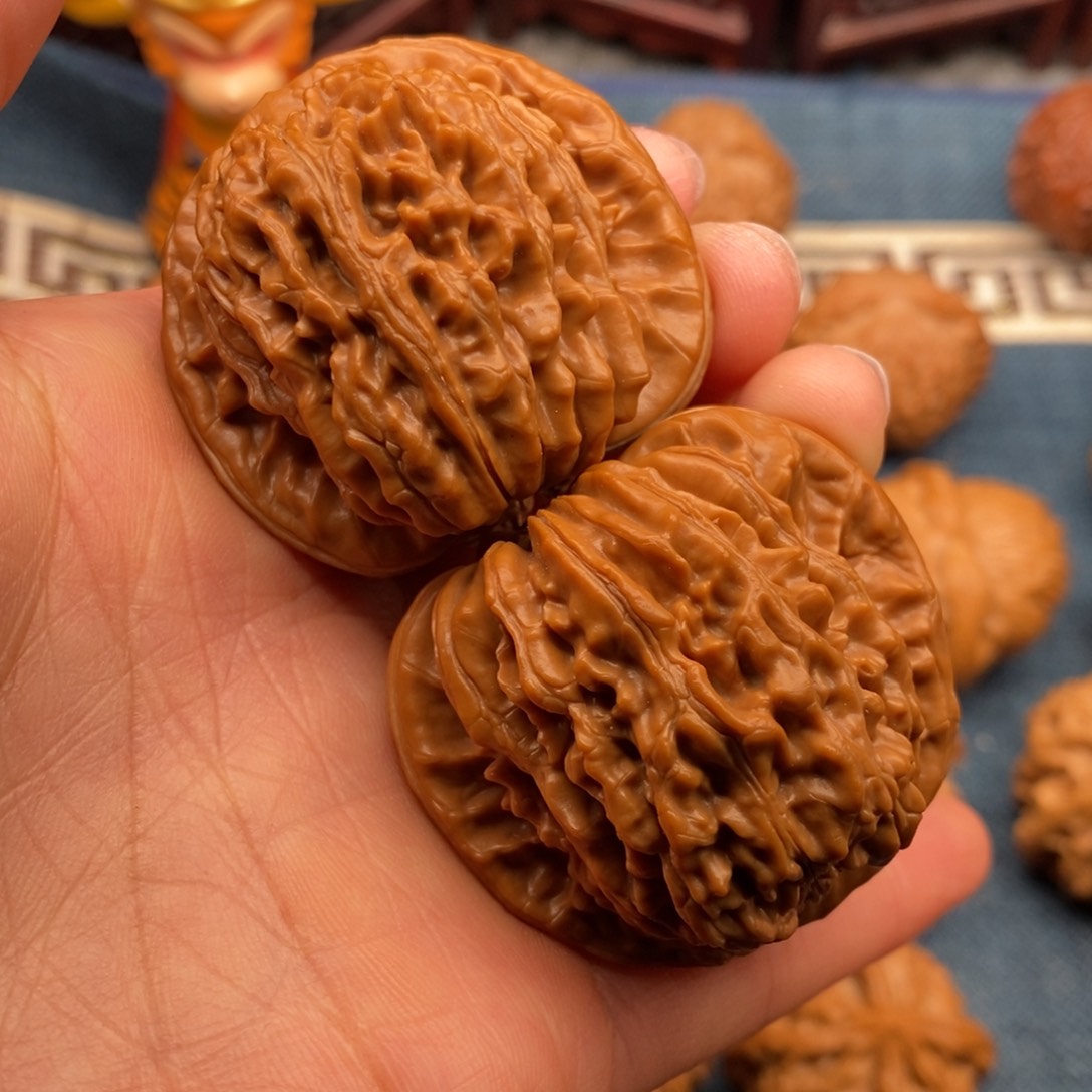 文玩核桃把件43平谷楼