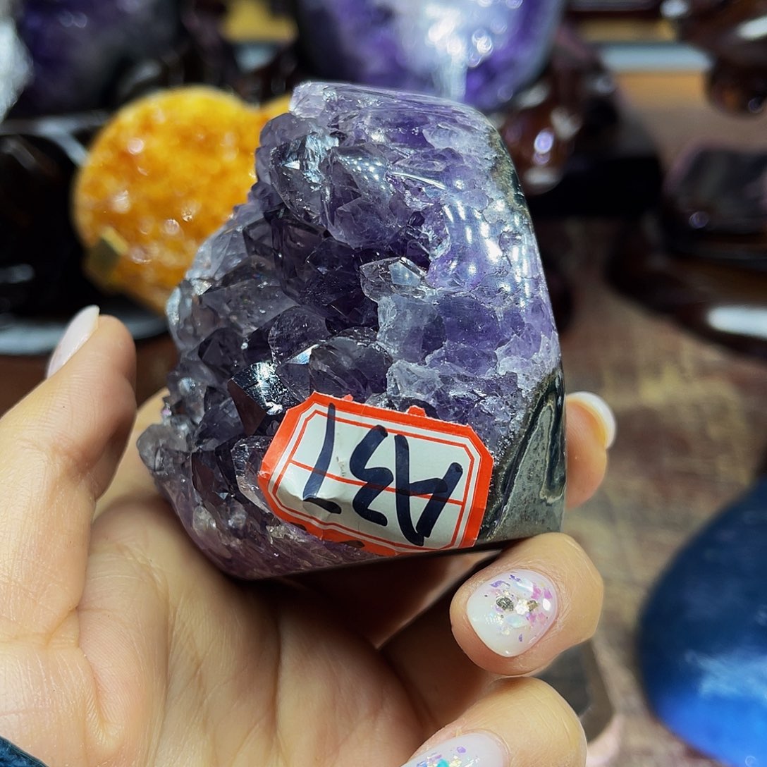 水晶大型摆件未镶嵌