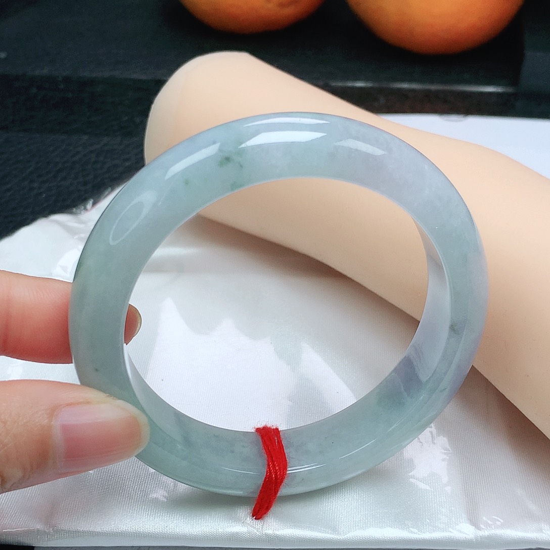 翡翠手镯未镶嵌正5657