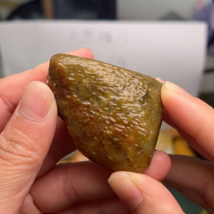 翡翠颈饰未镶嵌毛料