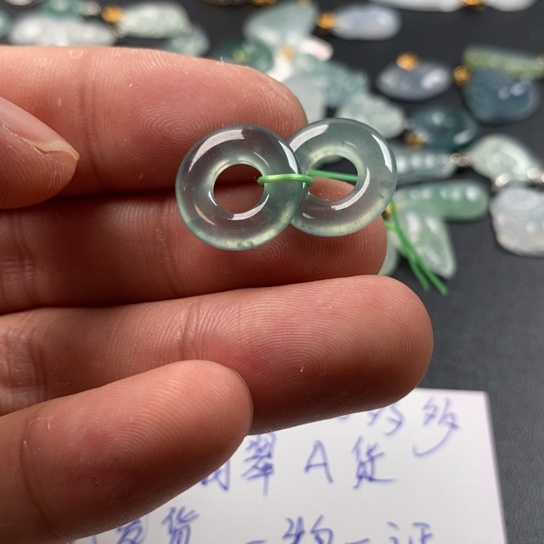 颈饰未镶嵌翡翠3