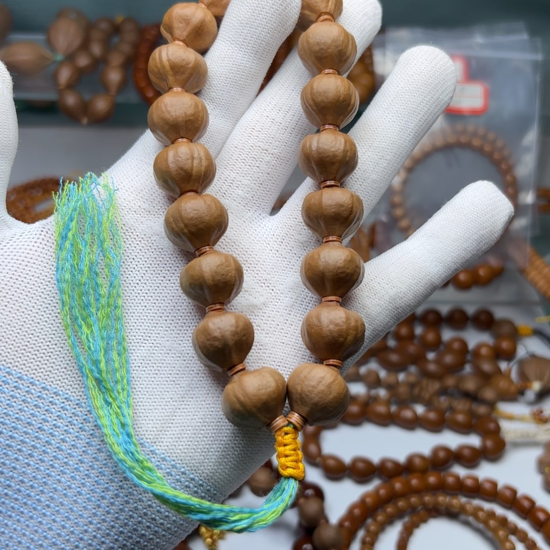 a***飞橄榄核吊坠1.65蜜桃手持